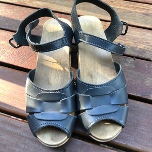 Sven grey leather wood clog sandal low heel sz. 38